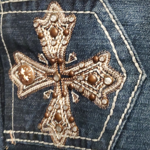 Jeans - Picture 10 of 11